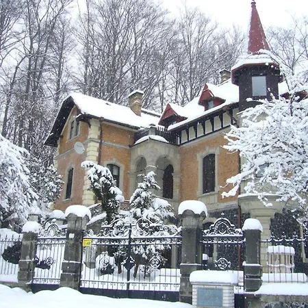 Pensjonat Romantic Chateau Krásná Lípa