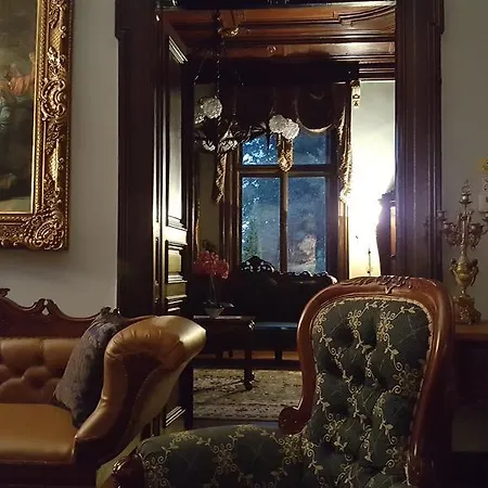 Romantic Chateau 3*