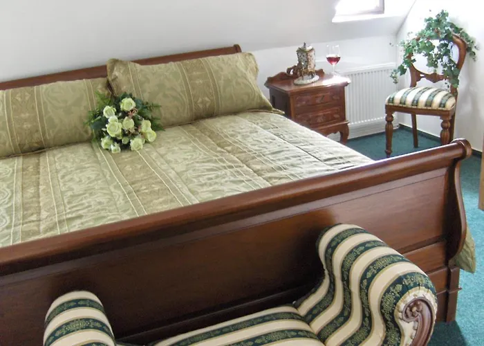 Romantic Chateau 3*