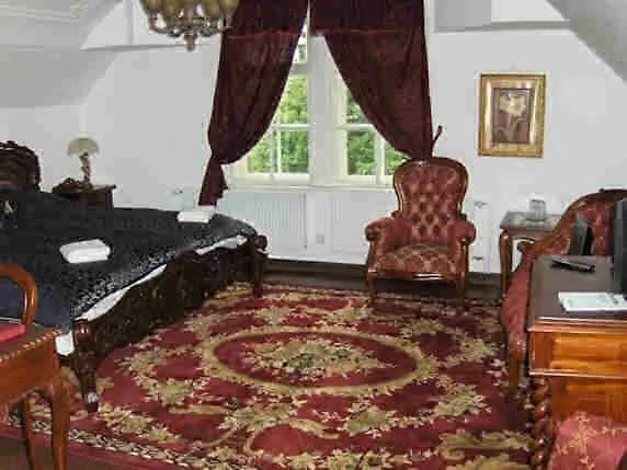 Pensionat Romantic Chateau 3*