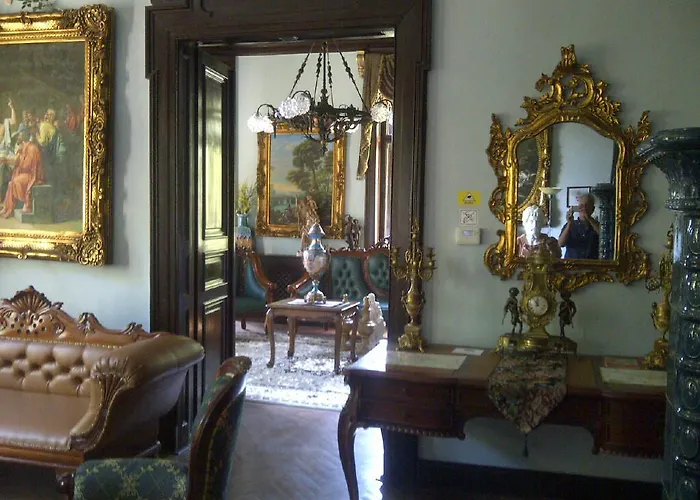 Pensionat Romantic Chateau 3*