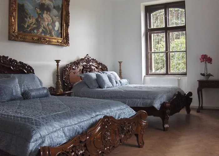Pensionat Romantic Chateau 3*