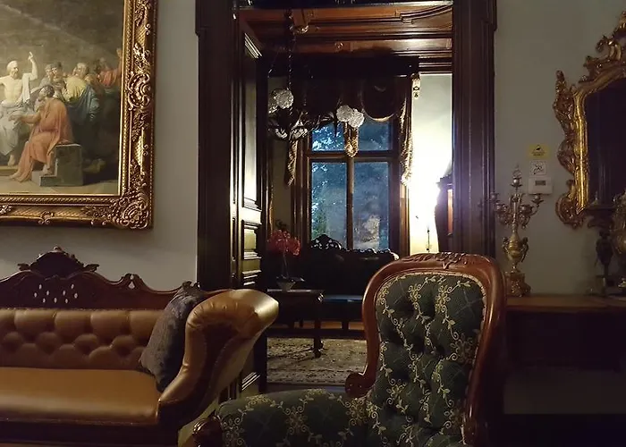 Romantic Chateau 3*